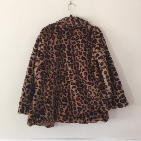 SALE!! Was $59 Plush Leopard Faux Fur Jacket - Picture 8 of 8